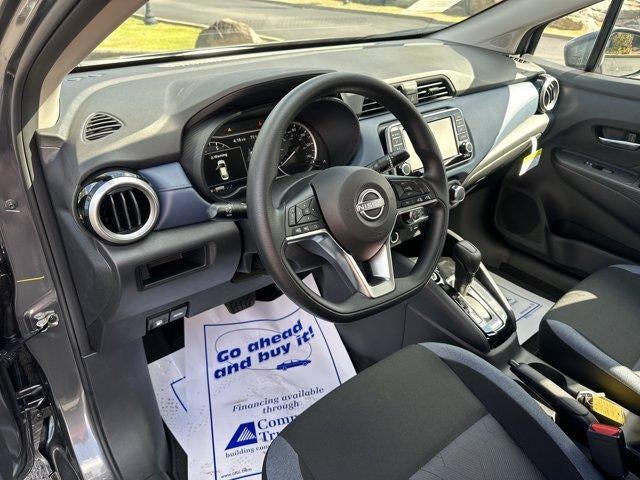 2025 Nissan Versa SV CVT