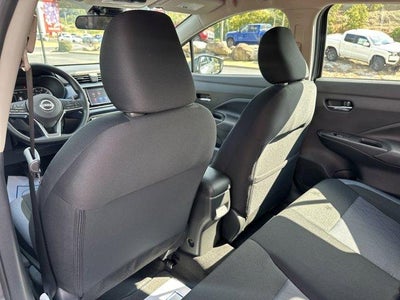 2025 Nissan Versa SV CVT