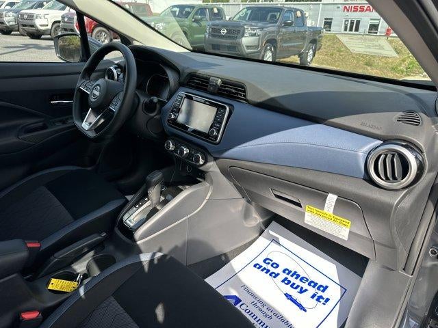2025 Nissan Versa SV CVT