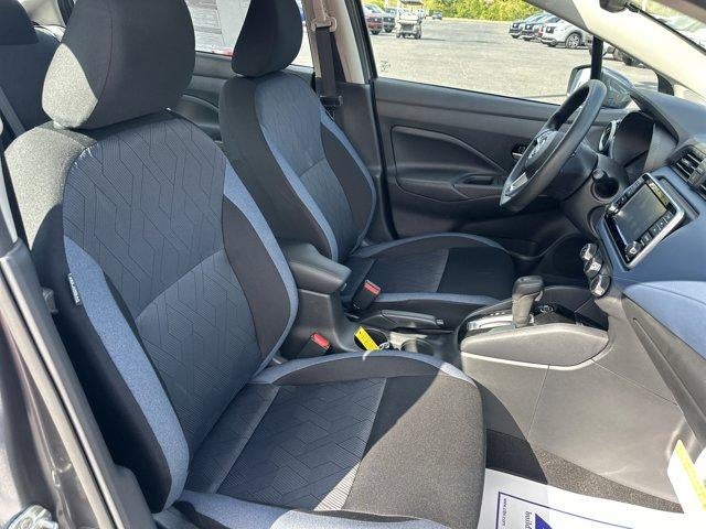 2025 Nissan Versa SV CVT