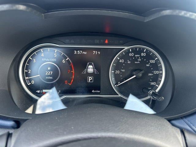 2025 Nissan Versa SV CVT