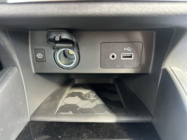 2025 Nissan Versa SV CVT