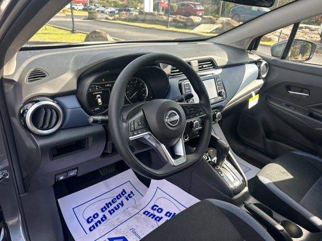 2025 Nissan Versa SV CVT