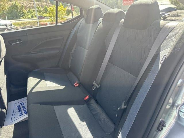 2025 Nissan Versa SV CVT