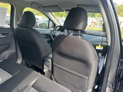 2025 Nissan Versa SV CVT