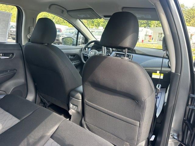 2025 Nissan Versa SV CVT