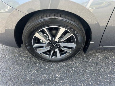 2025 Nissan Versa SV CVT