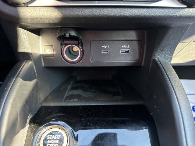 2025 Nissan Versa SR CVT