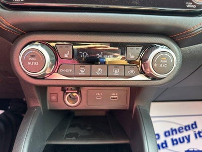 2025 Nissan Versa SR CVT