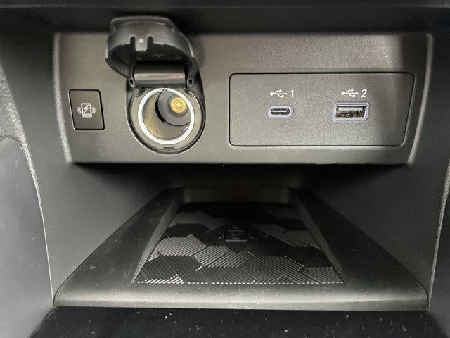 2025 Nissan Versa SR CVT