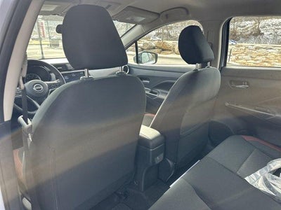 2025 Nissan Versa SR CVT