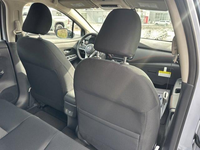 2025 Nissan Versa SR CVT