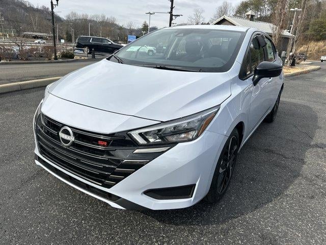 2025 Nissan Versa SR CVT