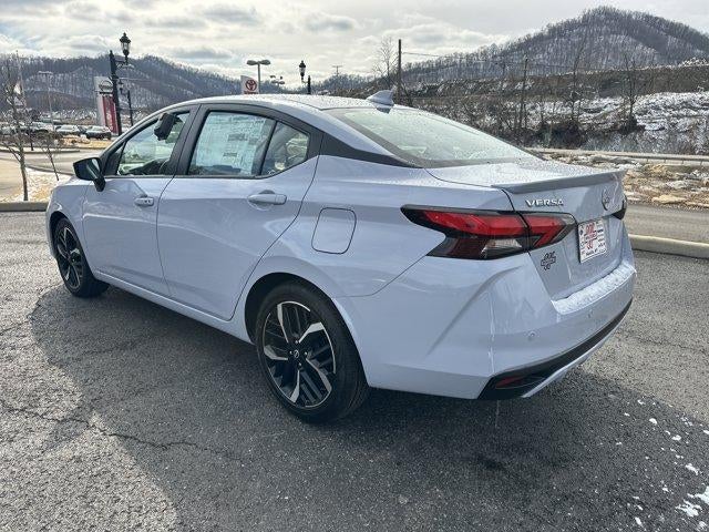 2025 Nissan Versa SR CVT