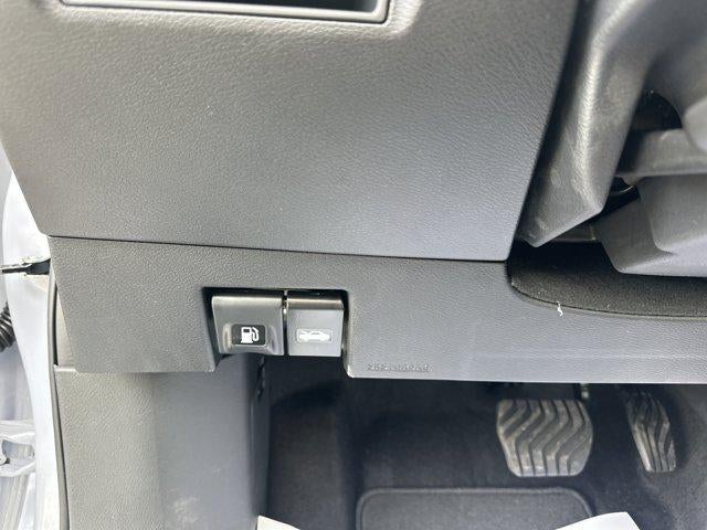 2025 Nissan Versa SR CVT