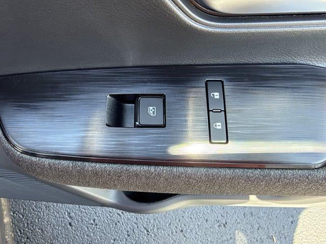 2027 Nissan Kicks SV AWD