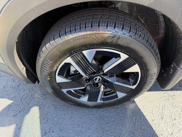 2027 Nissan Kicks SV AWD