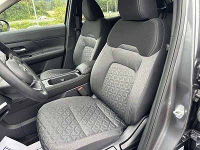 2025 Nissan Kicks SV AWD