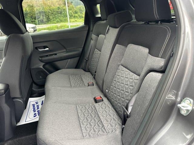 2025 Nissan Kicks SV AWD