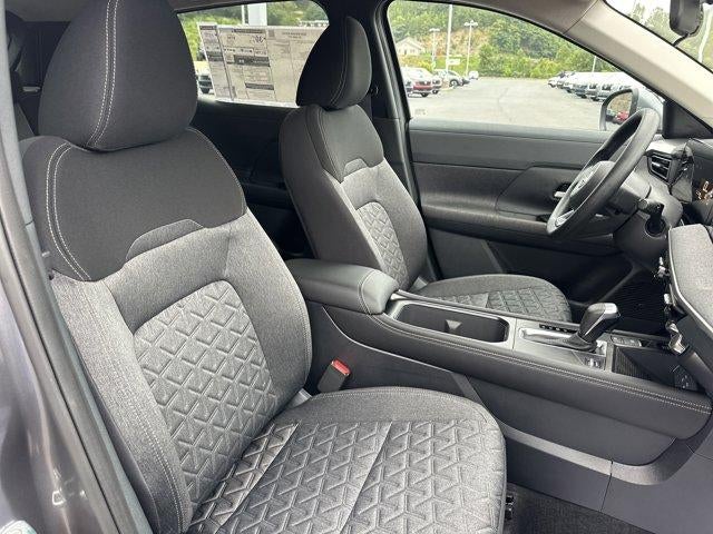 2025 Nissan Kicks SV AWD