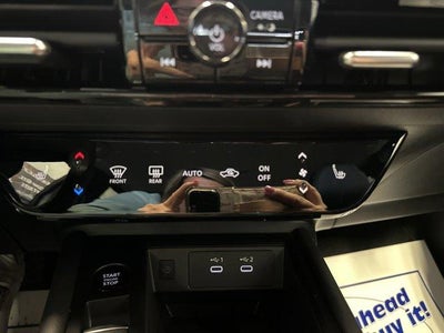 2026 Nissan Kicks SR AWD