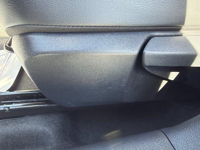 2025 Nissan Kicks SR AWD
