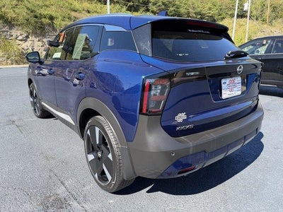 2025 Nissan Kicks SR AWD