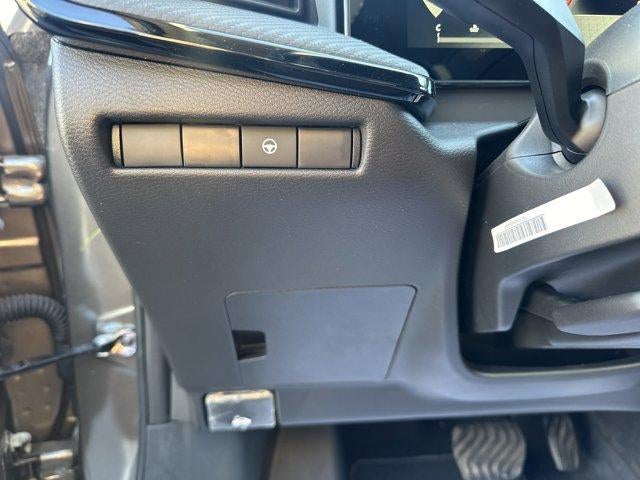 2026 Nissan Kicks SR AWD