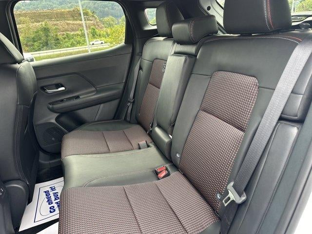 2026 Nissan Kicks SR AWD