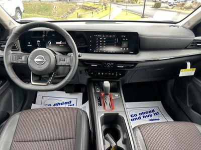 2026 Nissan Kicks SR AWD