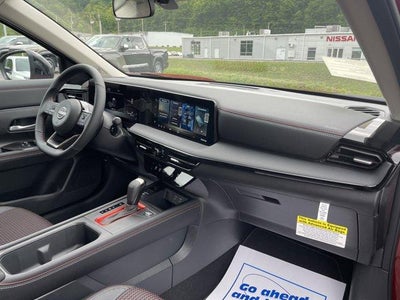 2026 Nissan Kicks SR AWD