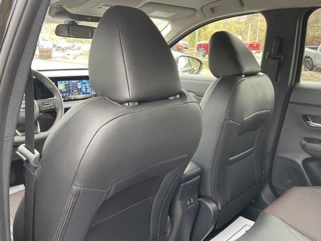 2026 Nissan Kicks SR AWD