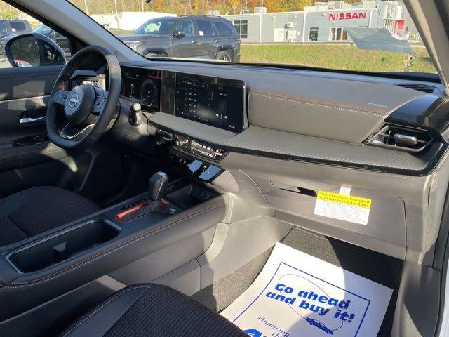 2026 Nissan Kicks SR AWD