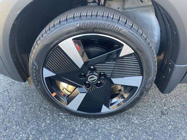 2026 Nissan Kicks SR AWD