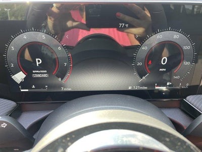 2025 Nissan Kicks SR AWD