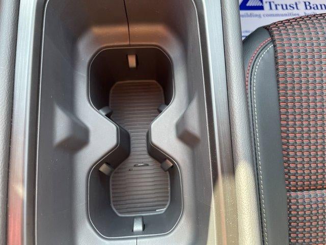 2025 Nissan Kicks SR AWD