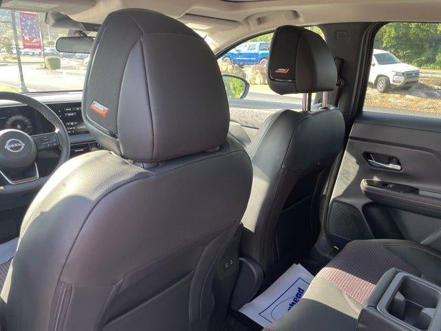 2025 Nissan Kicks SR AWD