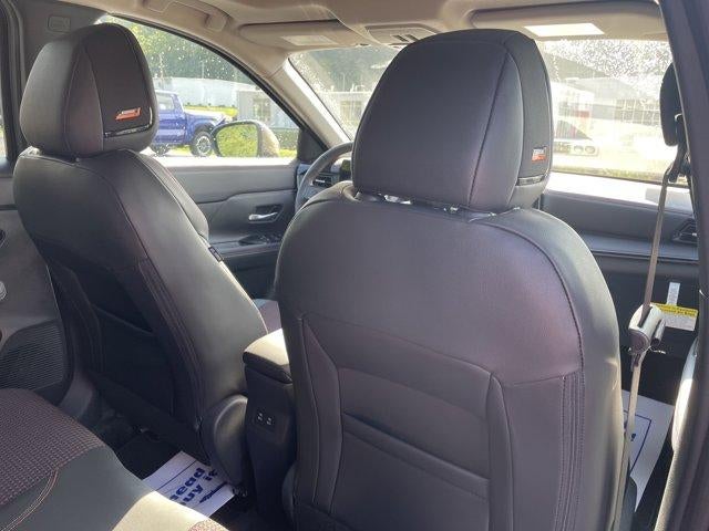 2025 Nissan Kicks SR AWD