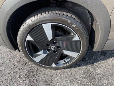 2025 Nissan Kicks SR AWD