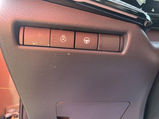 2025 Nissan Kicks SR AWD