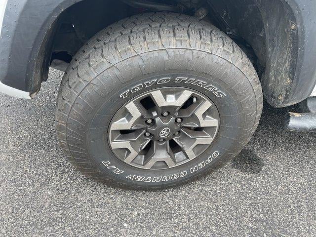 2019 Toyota Tacoma 4WD 4WD TRD Off Road Double Cab 5' Bed V6 AT (Natl)