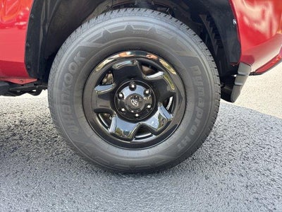 2021 Toyota Tacoma 4WD 4WD SR Double Cab 5' Bed V6 AT (Natl)