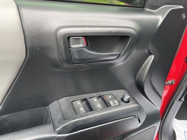 2021 Toyota Tacoma 4WD 4WD SR Double Cab 5' Bed V6 AT (Natl)