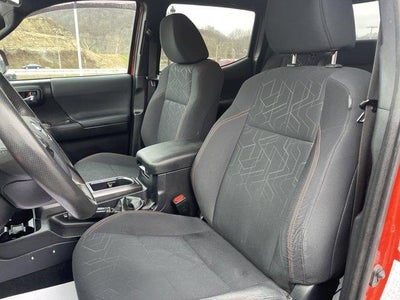 2018 Toyota Tacoma TRD Sport Double Cab 5' Bed V6 4x4 AT (Natl)