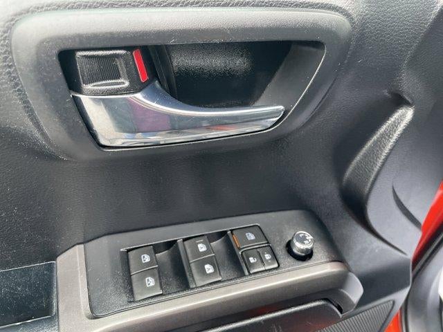 2018 Toyota Tacoma TRD Sport Double Cab 5' Bed V6 4x4 AT (Natl)