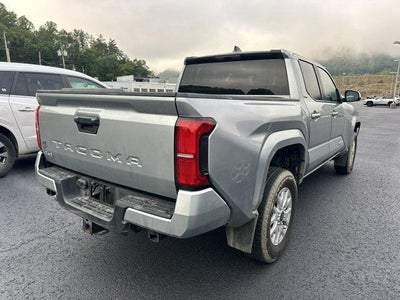 2024 Toyota Tacoma 4WD 4WD SR5 Double Cab 5' Bed AT (Natl)