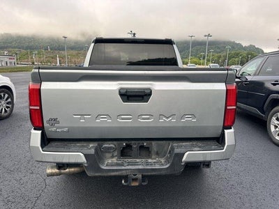 2024 Toyota Tacoma 4WD 4WD SR5 Double Cab 5' Bed AT (Natl)