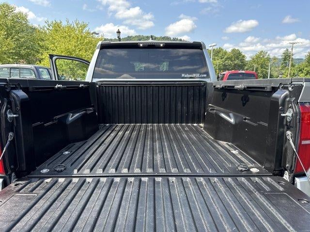 2024 Toyota Tacoma 4WD 4WD SR5 Double Cab 5' Bed AT (Natl)