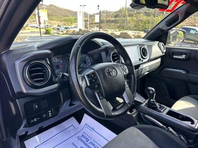 2022 Toyota Tacoma 4WD 4WD TRD Sport Double Cab 5' Bed V6 AT (Natl)