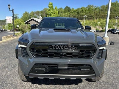 2025 Toyota Tacoma 4WD 4WD TRD Pro Hybrid Double Cab 5' Bed AT (Natl)